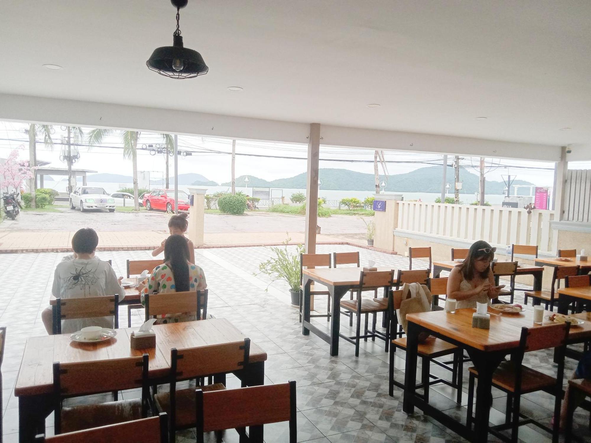 Panwa Beach Side Beachfront Phuket ภายนอก รูปภาพ