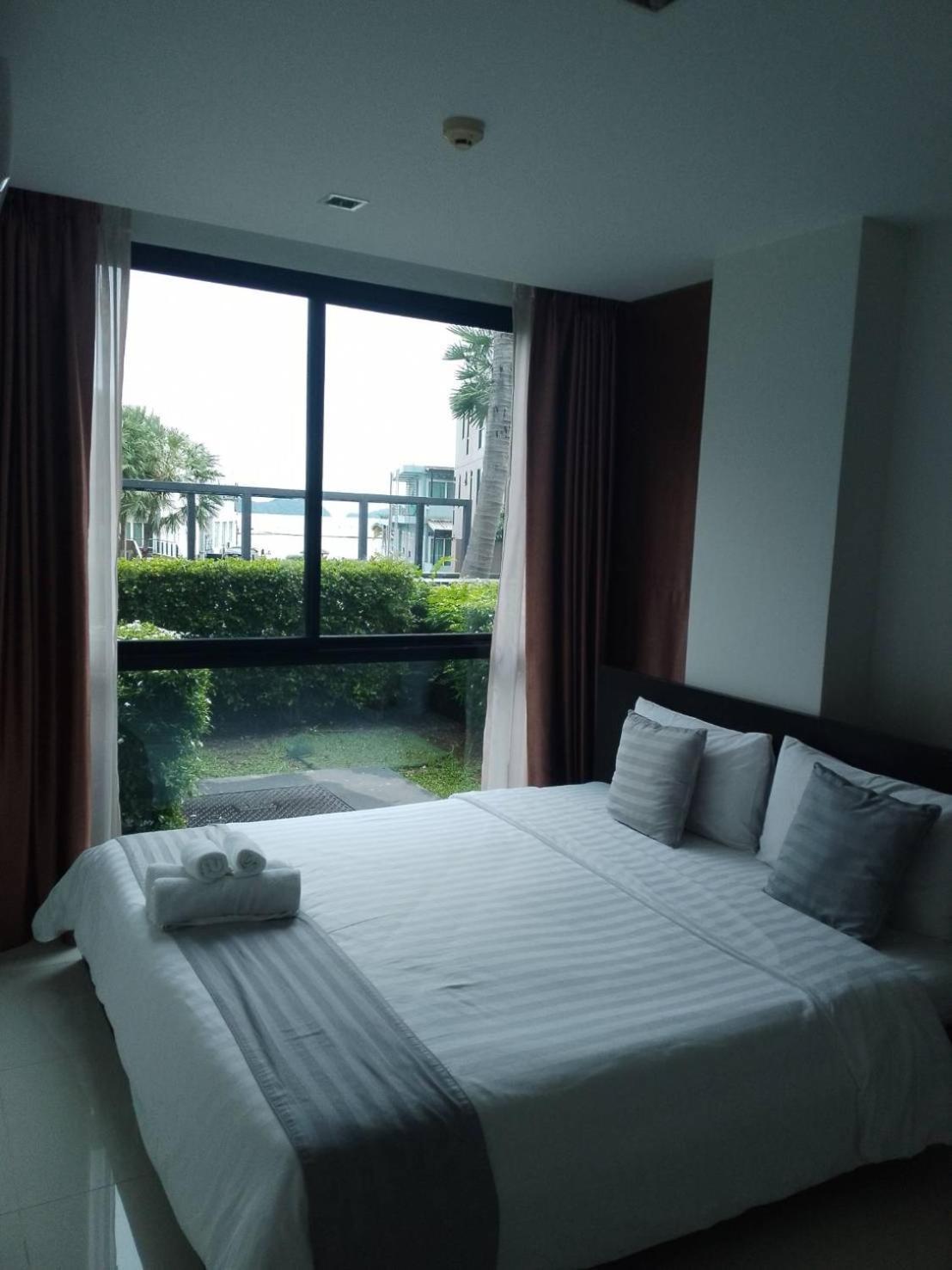 Panwa Beach Side Beachfront Phuket ภายนอก รูปภาพ